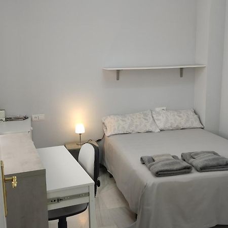 Habitación doble con baño privado Córdova Exterior foto