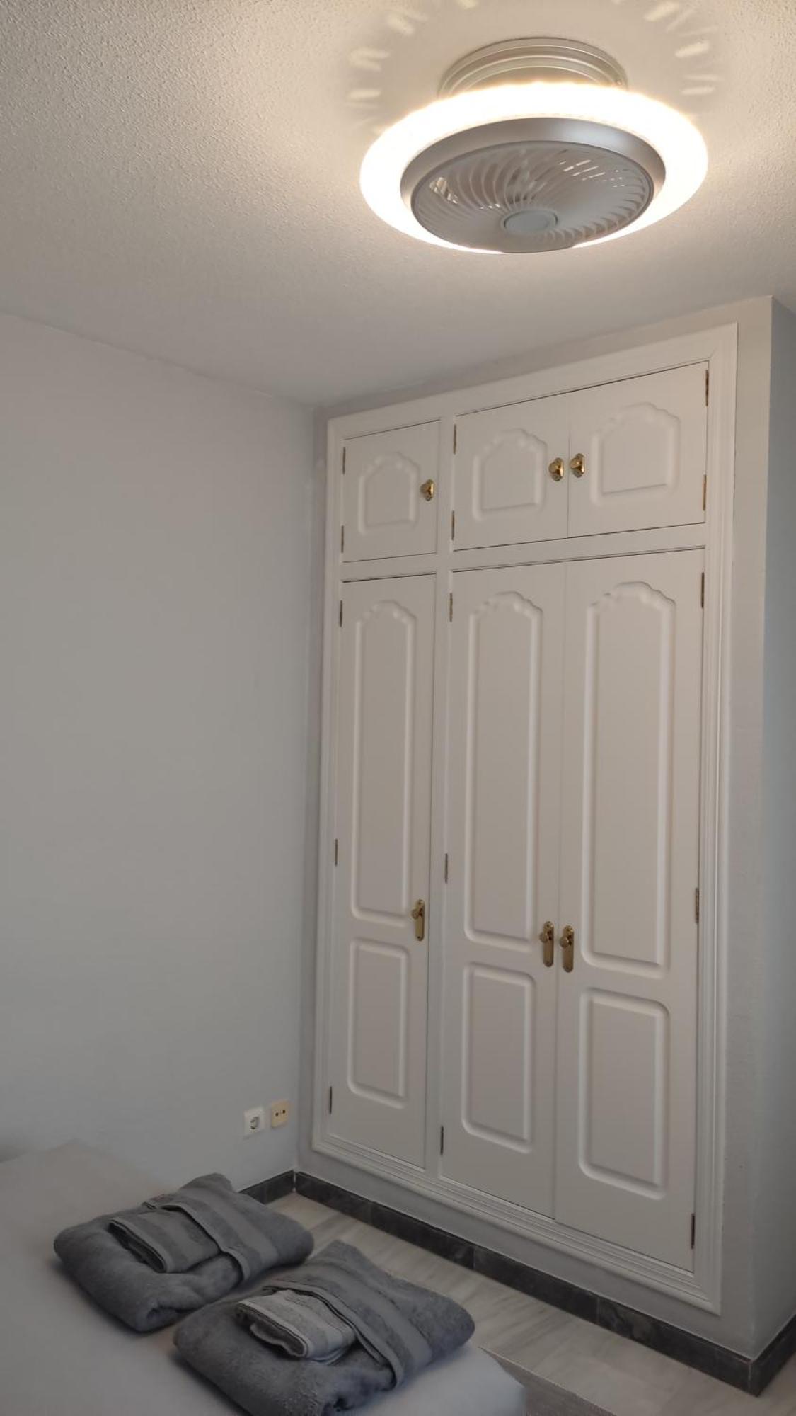Habitación doble con baño privado Córdova Exterior foto